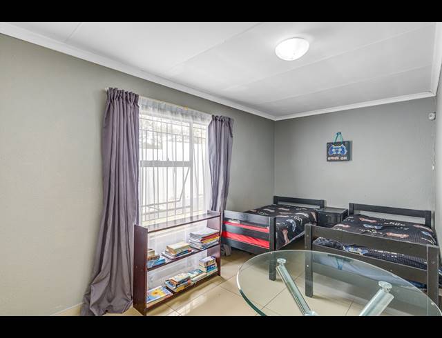 4 BEDROOM FREEHOLD FOR SALE IN COSMO CITY